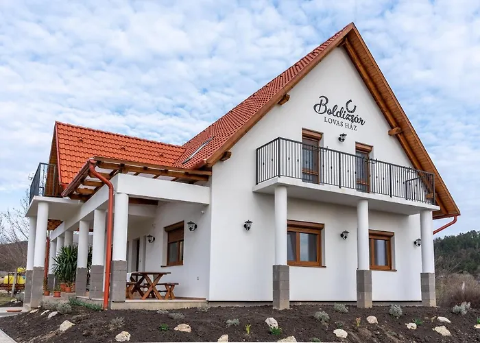 Boldizsár Lovas Ház Apartamento *